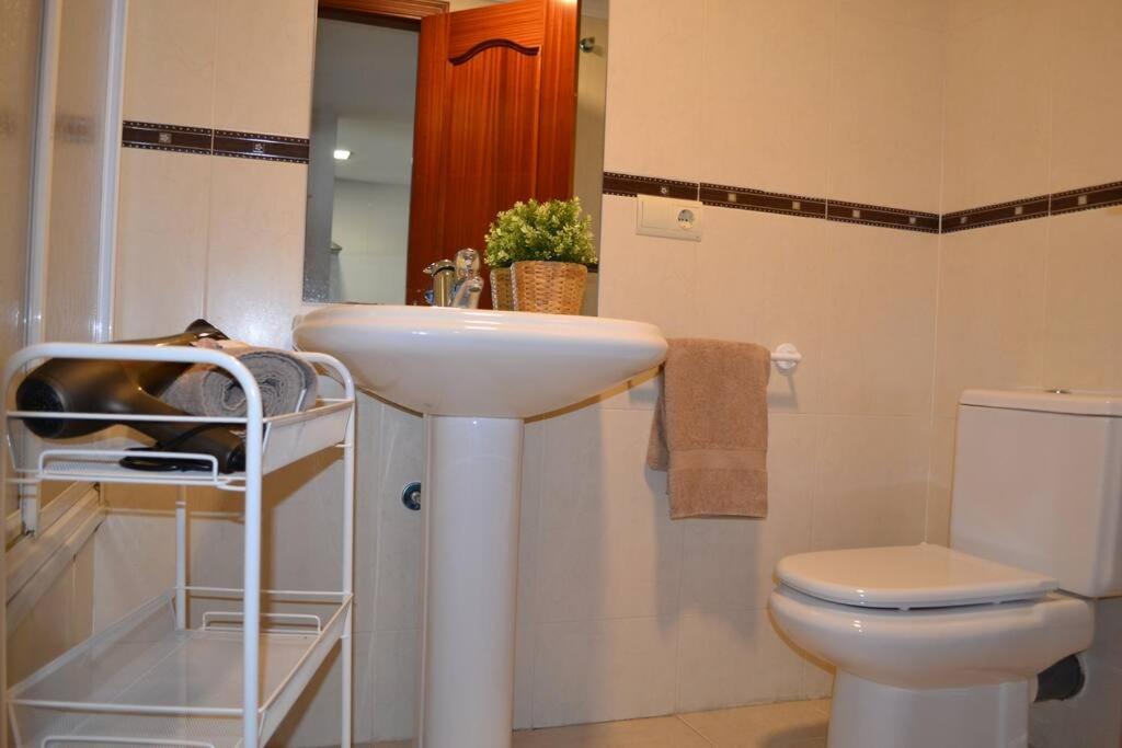Precioso Apartamento En Primera Linea De Playa En Caleta De Velez Extérieur photo